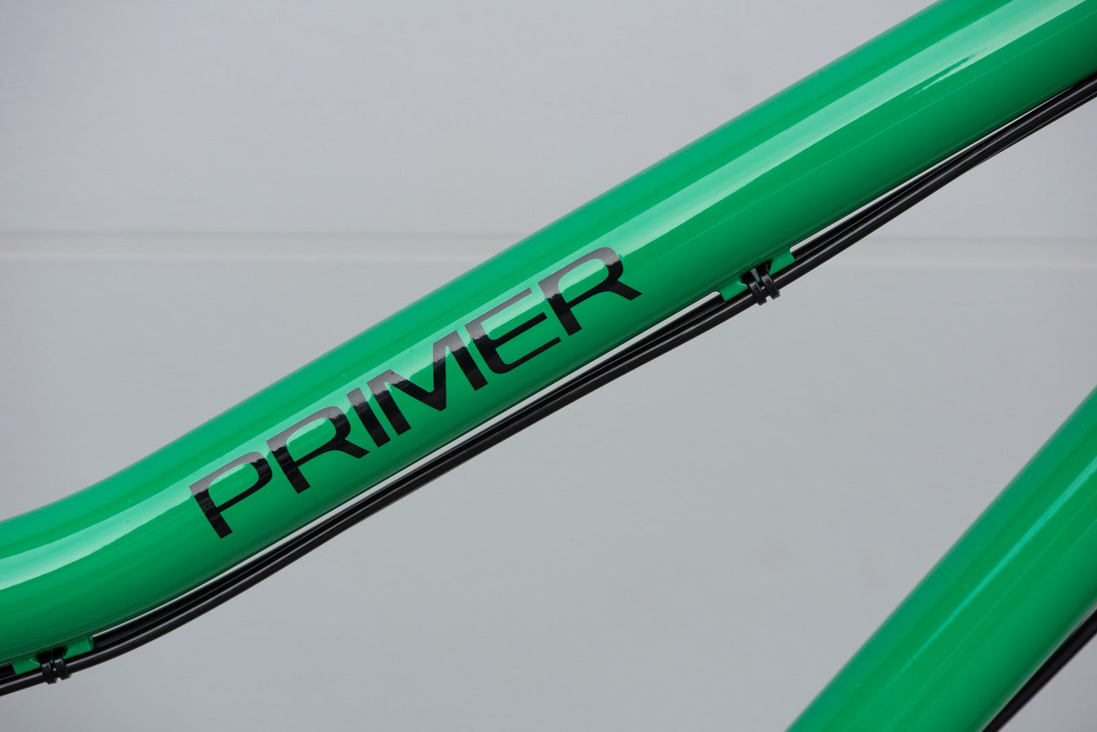 Primer Traffic Green